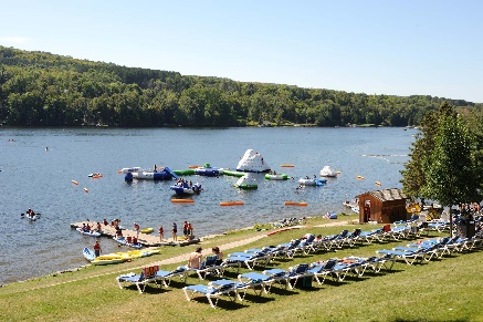 Seeufer am Deerhurst Resort in Muskoka