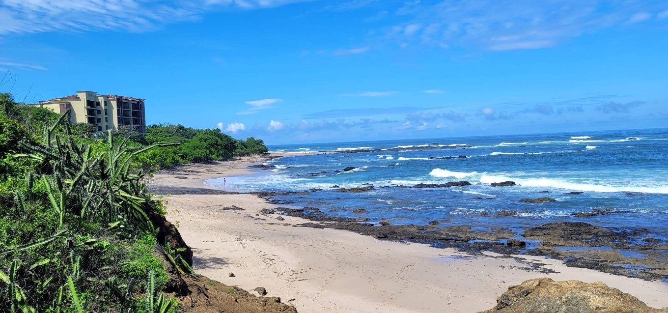 Strand von Tamarindo am Pazifik